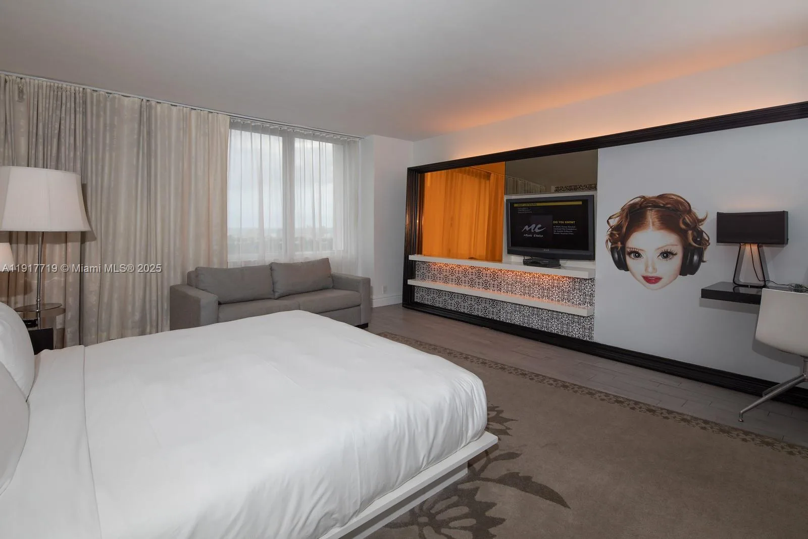 1100 West Ave # 1515, Miami Beach, FL 33139 photo 2