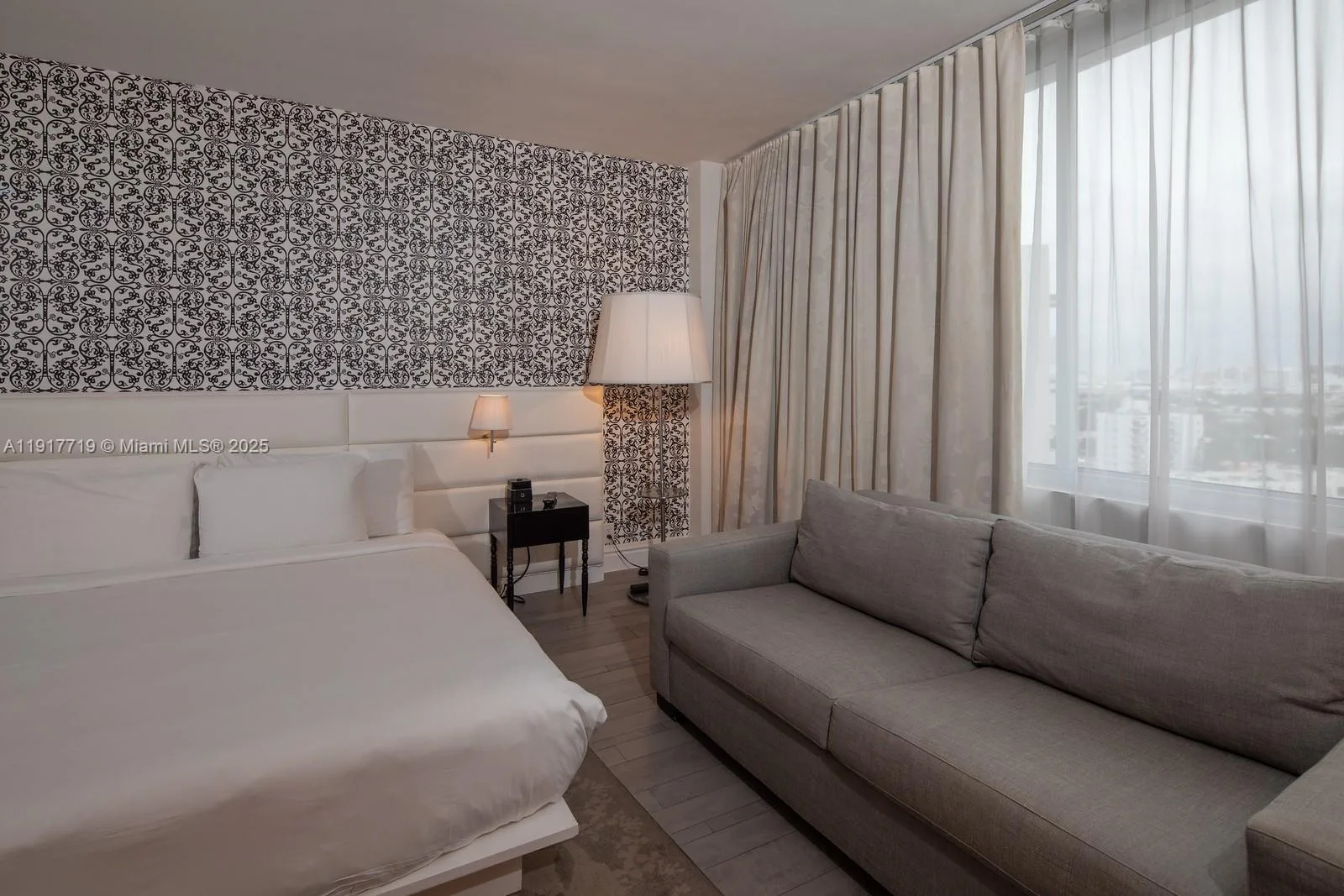 1100 West Ave # 1515, Miami Beach, FL 33139 photo 3
