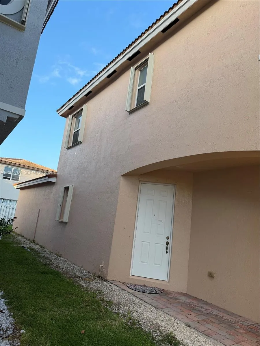 3955 NE 13th Dr, Homestead, FL 33033 photo 7
