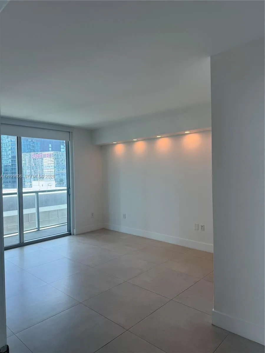 55 SE 6th St # 1710, Miami, FL 33131 photo 5