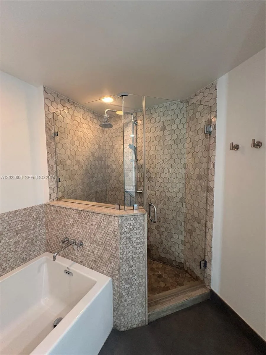 55 SE 6th St # 1710, Miami, FL 33131 photo 7