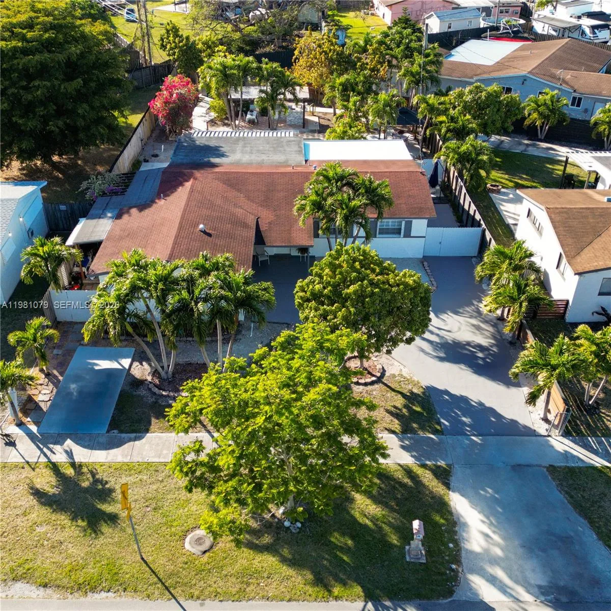 19600 Gulfstream Rd, Cutler Bay, FL 33157 photo 2