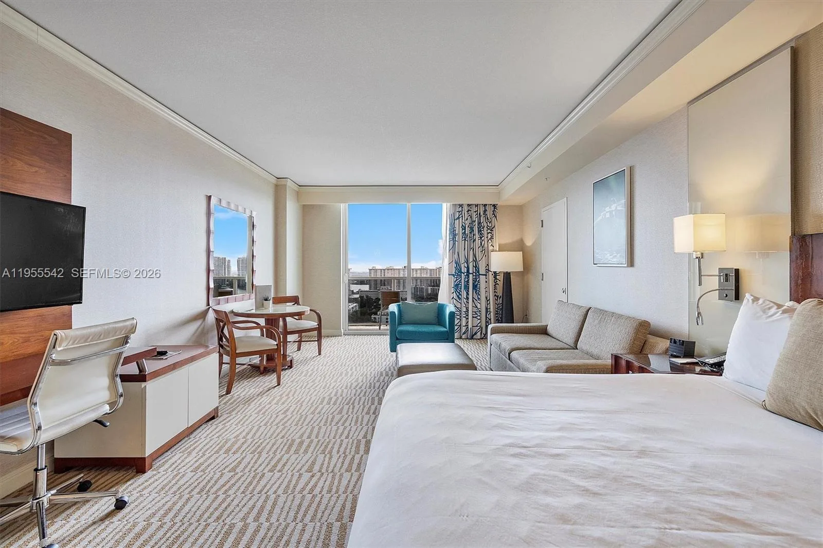 18001 Collins Ave # 1817, Sunny Isles Beach, FL 33160 photo 3