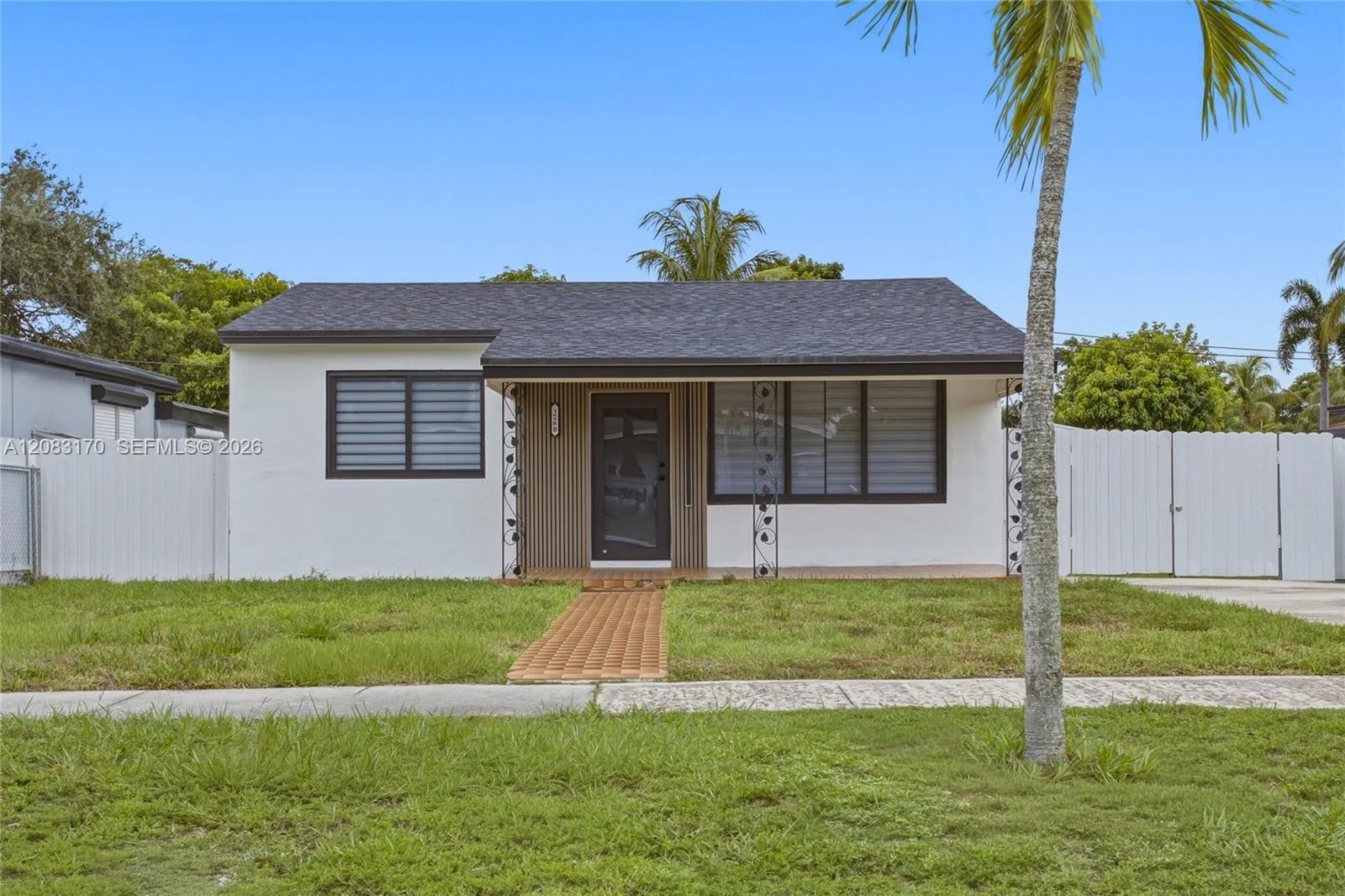 1260 NE 155th St, North Miami Beach, FL 33162