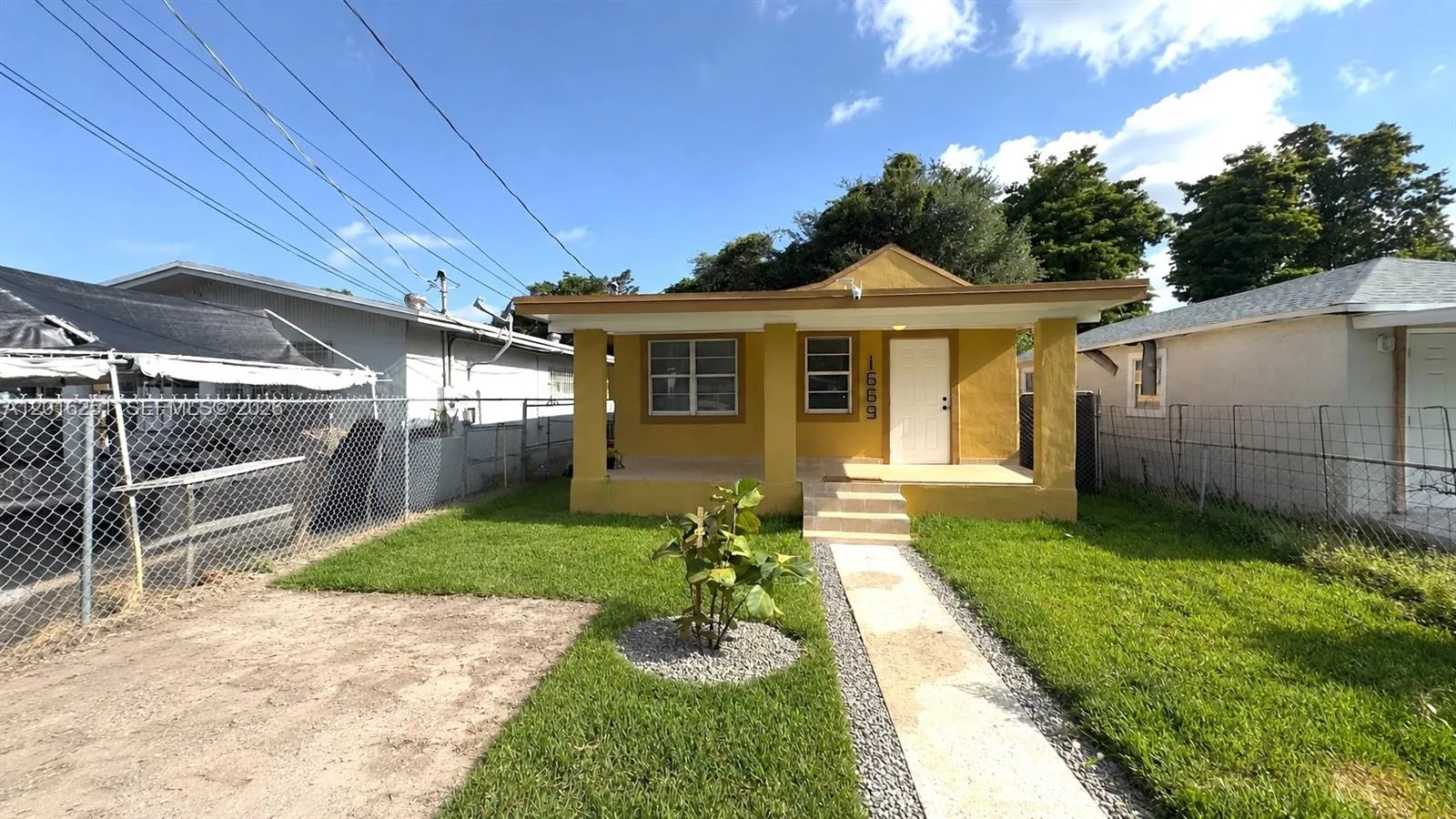 1669 NW 70th St, Miami, FL 33147 photo 3