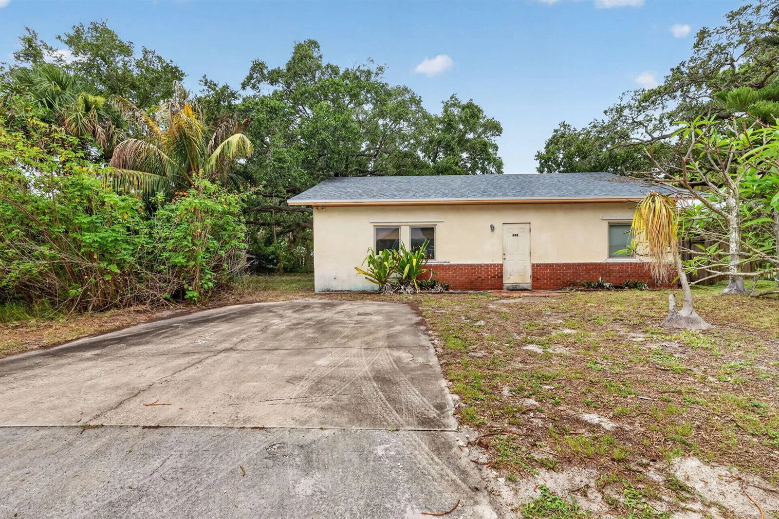968 NE Kubin Avenue, Jensen Beach, FL 34957