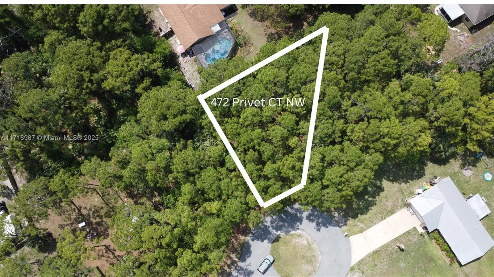 472 Privet CT NW, Palm Bay, FL 32907 photo 3