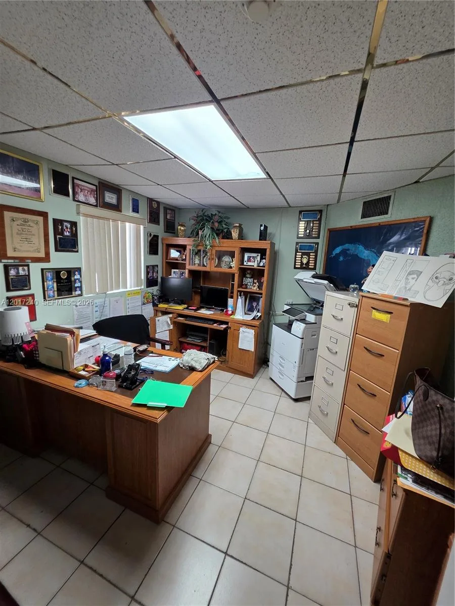 2660 SW 17th St, Miami, FL 33145 photo 2
