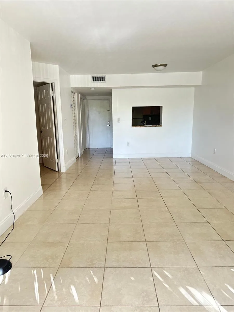 8275 SW 152nd Ave # D-302, Miami, FL 33193