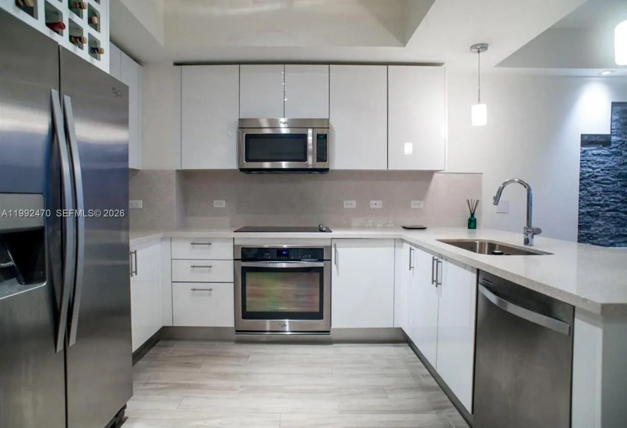 999 SW 1st Ave # 3208, Miami, FL 33130 photo 10