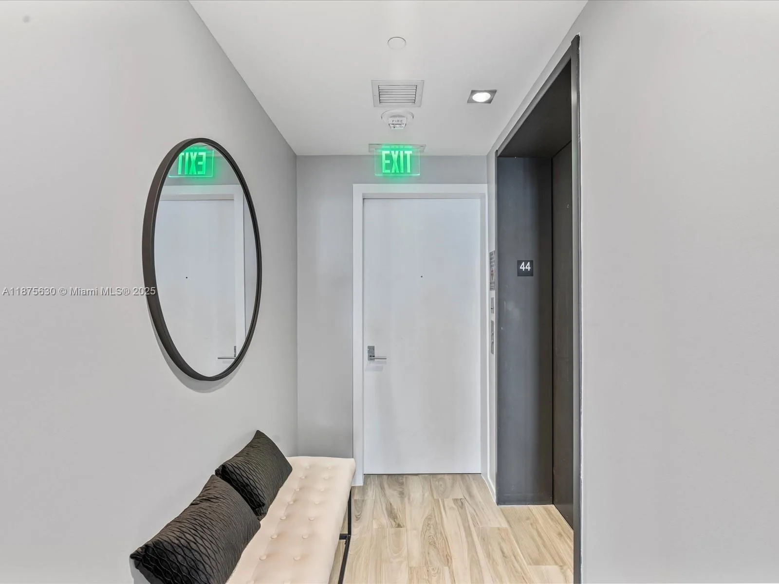 801 S Miami Ave # 4402, Miami, FL 33130 photo 2