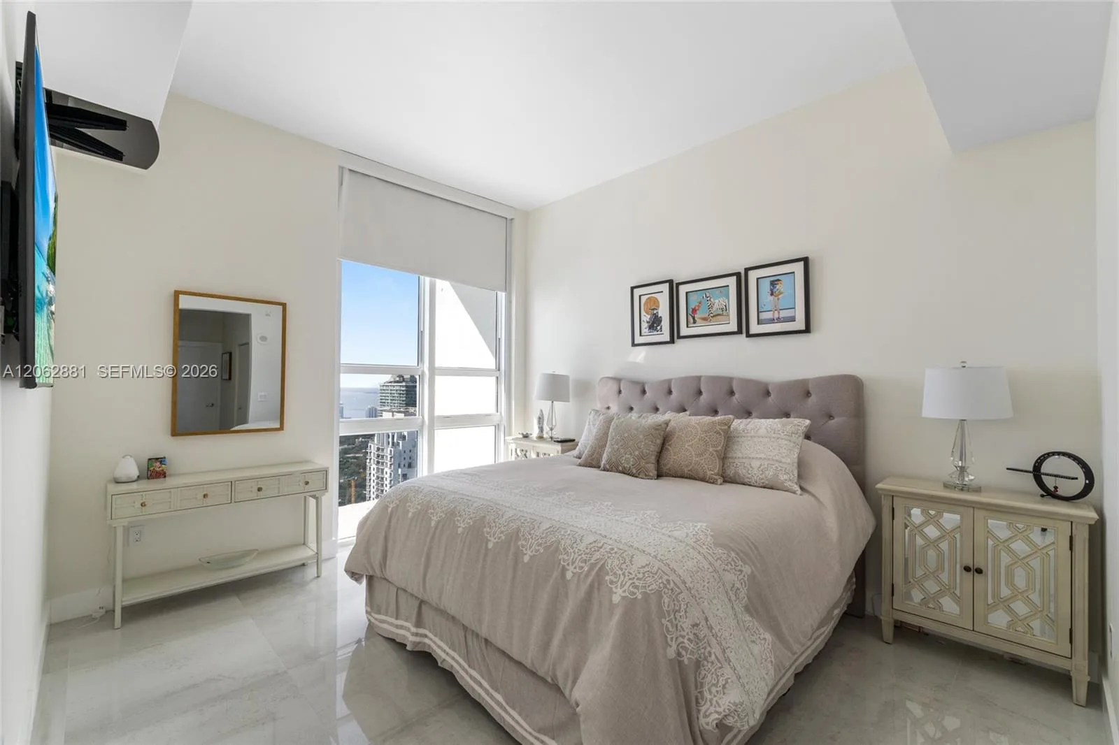 950 Brickell Bay Dr # 5507, Miami, FL 33131 photo 11