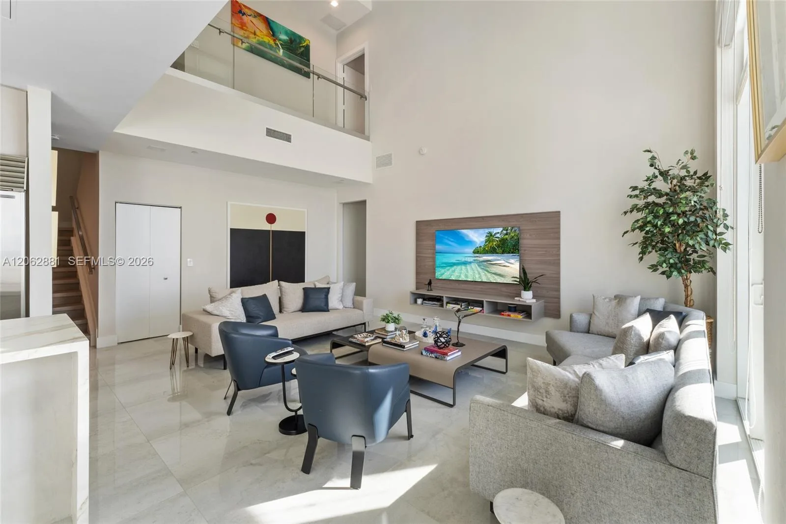 950 Brickell Bay Dr # 5507, Miami, FL 33131 photo 2