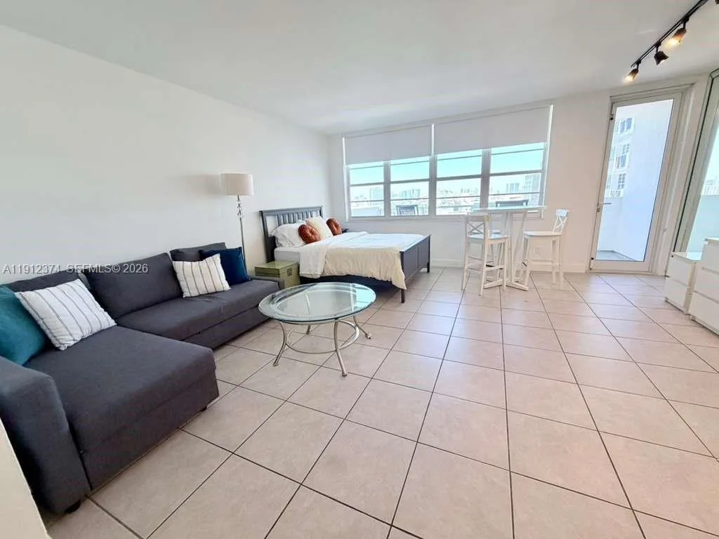 100 Lincoln Rd # 1220, Miami Beach, FL 33139