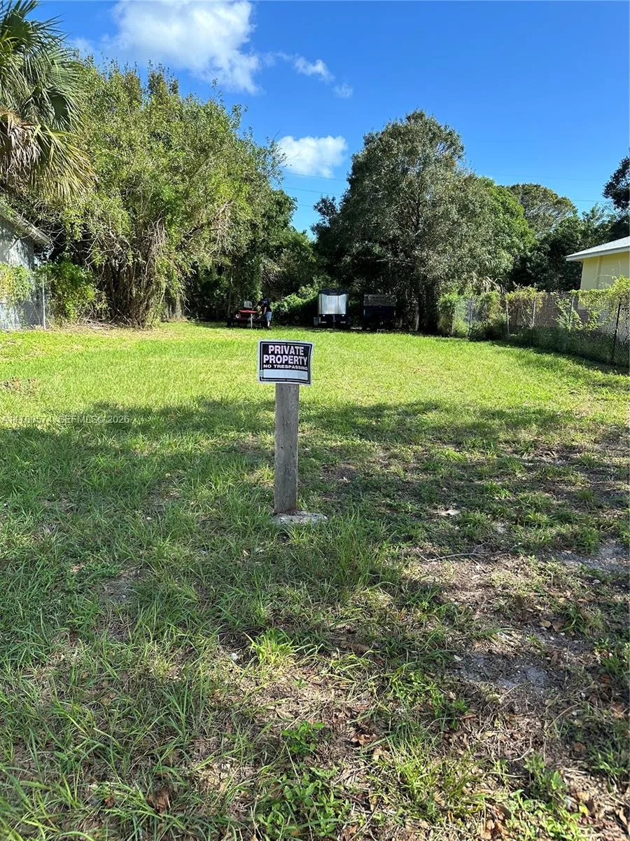 712 N 22nd St, Fort Pierce, FL 34950 photo 3