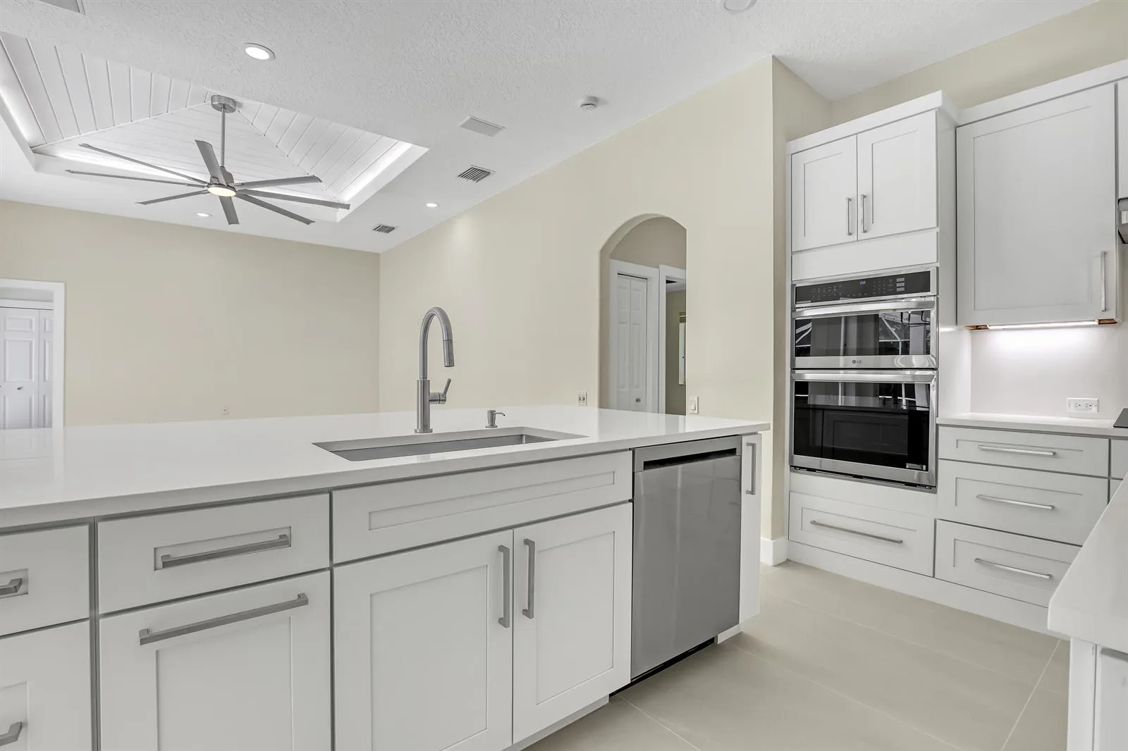 121 Olympus Way, Jupiter, FL 33477 photo 12