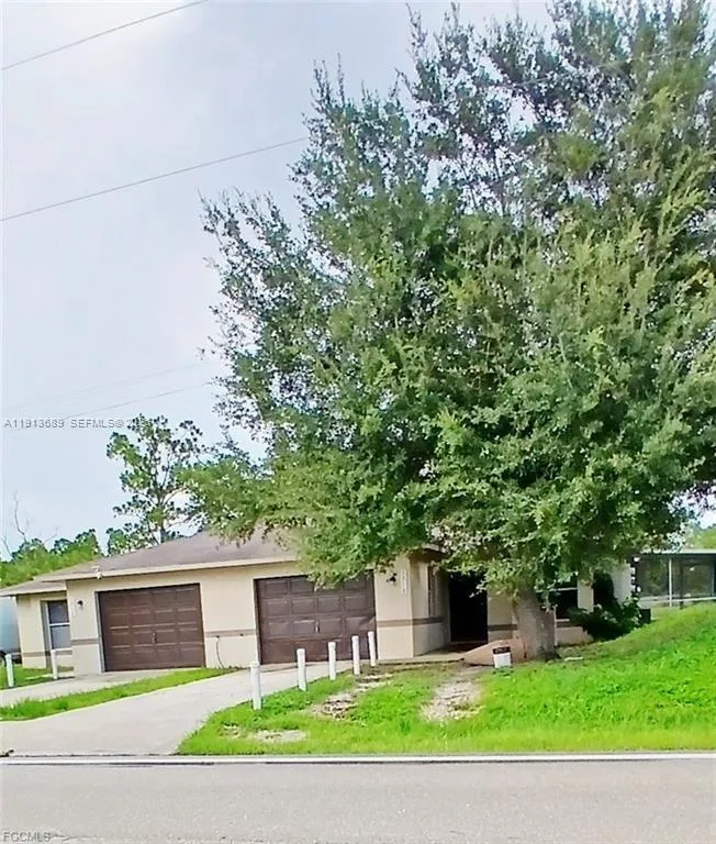 1216-1218 W 12th ST, Lehigh Acres, FL 33972