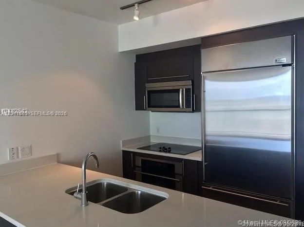 500 Brickell Ave # 2604, Miami, FL 33131 photo 8