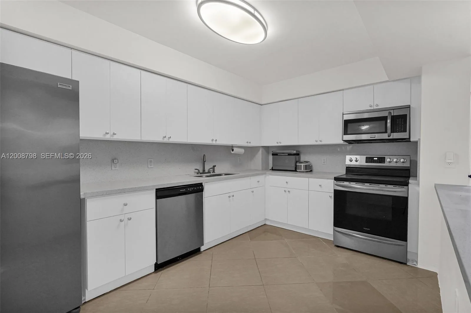 5825 Collins Ave # 2E, Miami Beach, FL 33140 photo 9