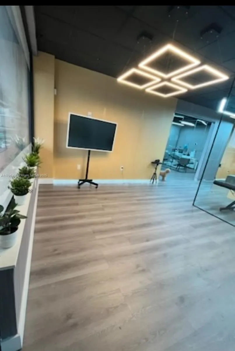 Confidential, West Miami FL 33144