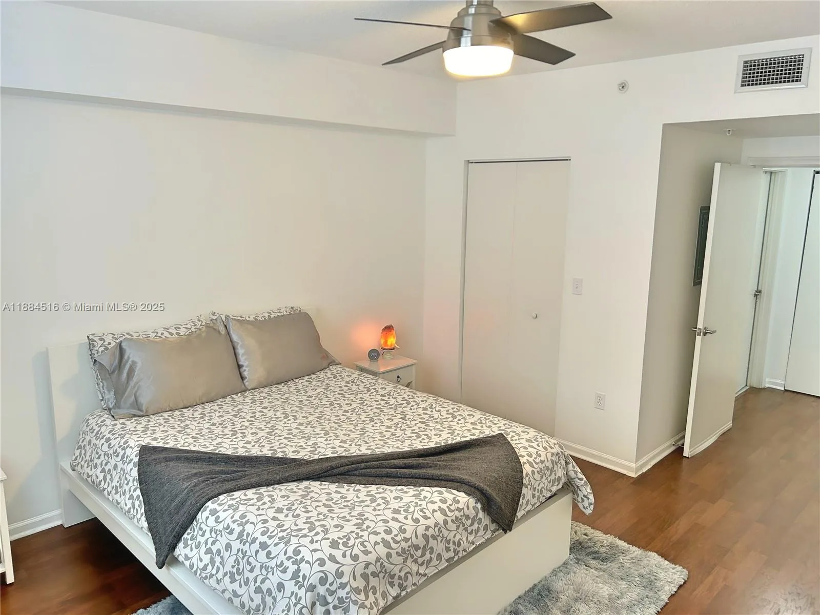 18800 NE 29th Ave # 830, Aventura, FL 33180 photo 11