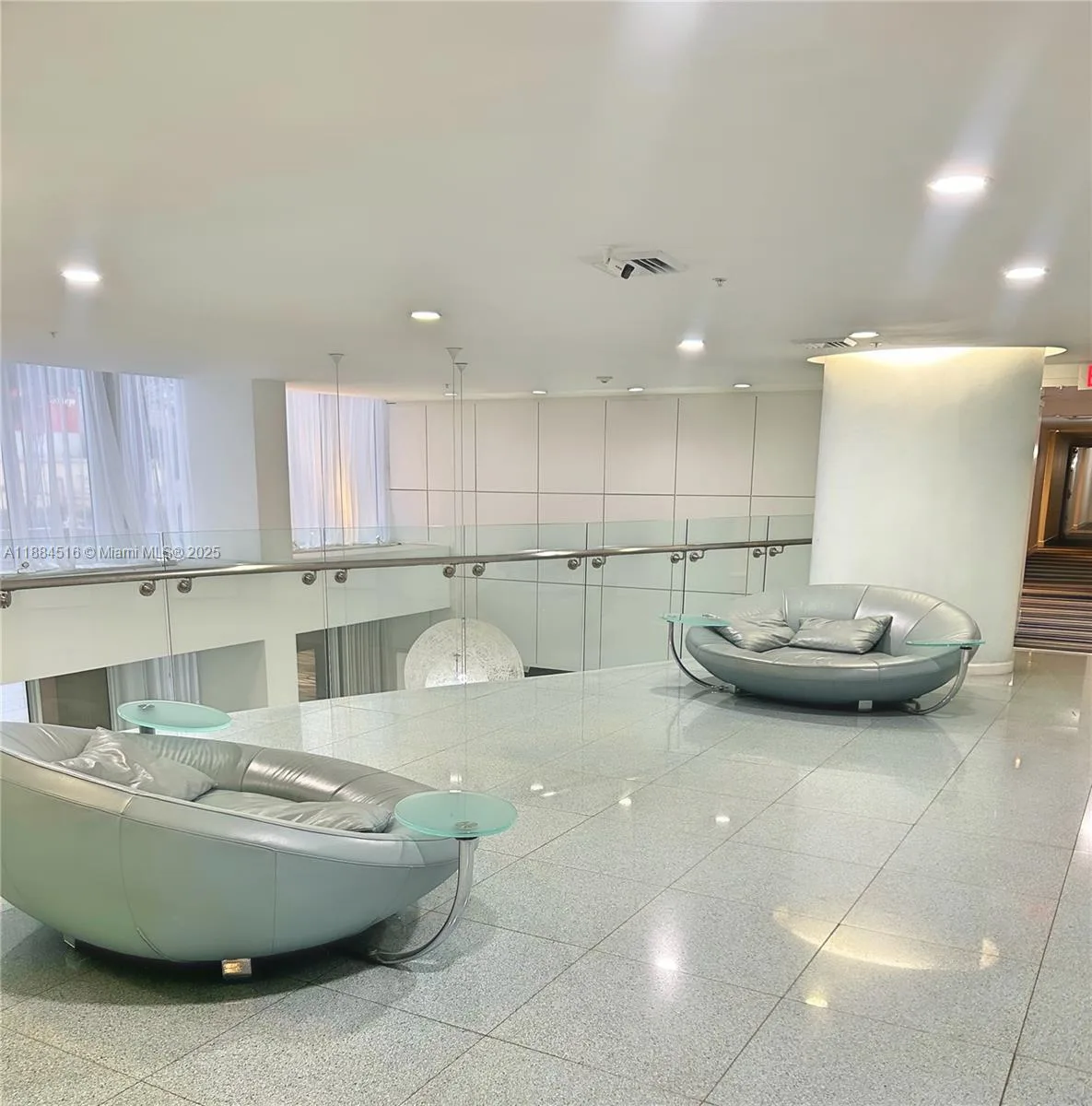 18800 NE 29th Ave # 830, Aventura, FL 33180 photo 2