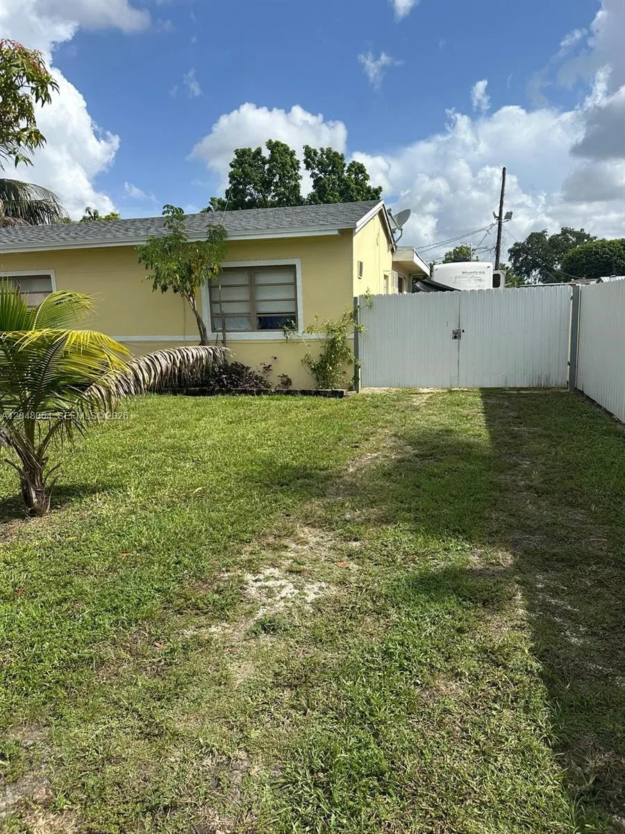 655 NW 152nd St # 655, Miami, FL 33169