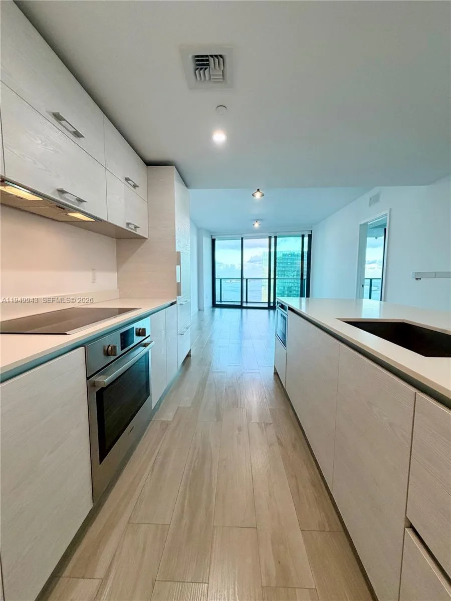 1300 S Miami Ave # 4004, Miami, FL 33130 photo 11