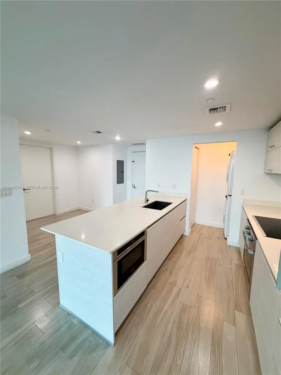 1300 S Miami Ave # 4004, Miami, FL 33130 photo 6
