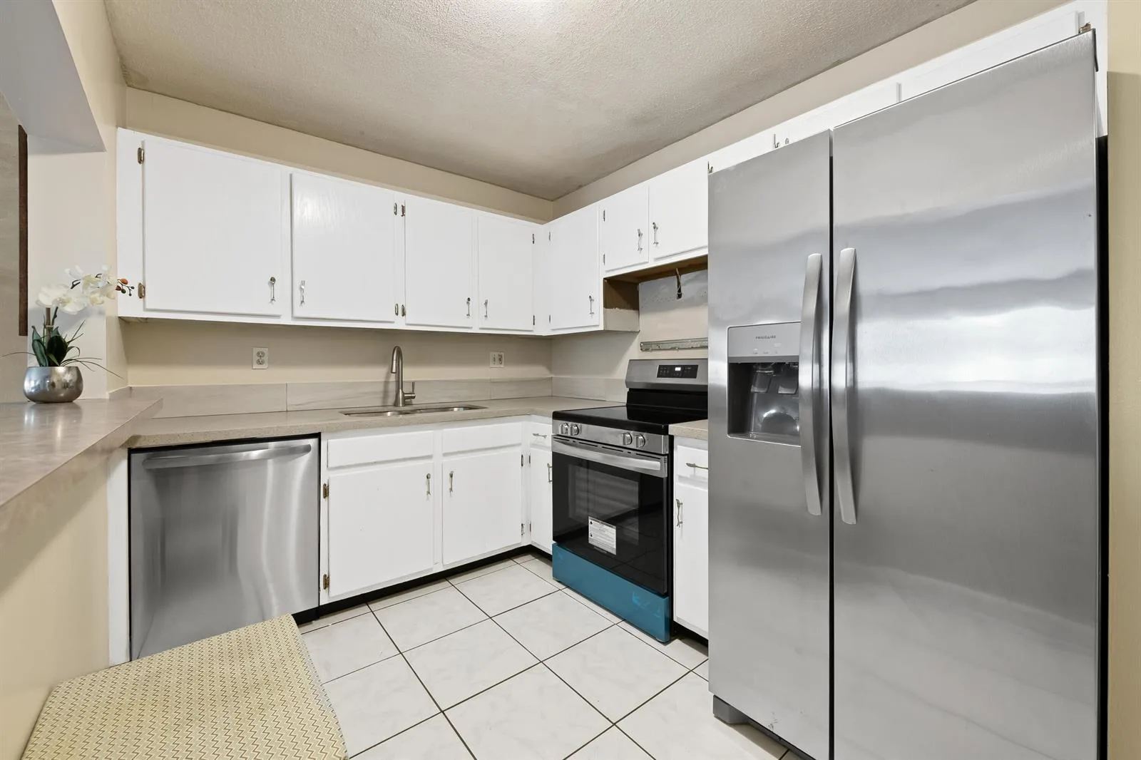 4278 NW 89th Avenue # 204, Coral Springs, FL 33065