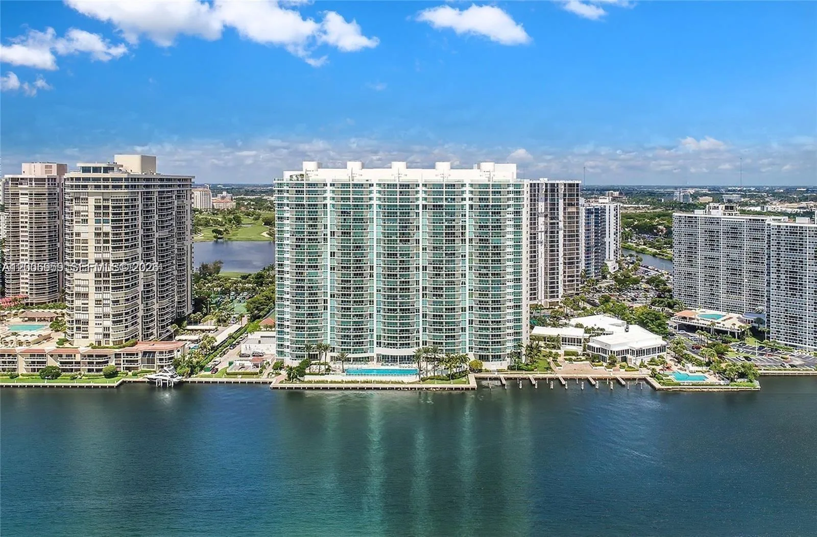 20201 E Country Club Dr # 1006, Aventura, FL 33180 photo 4