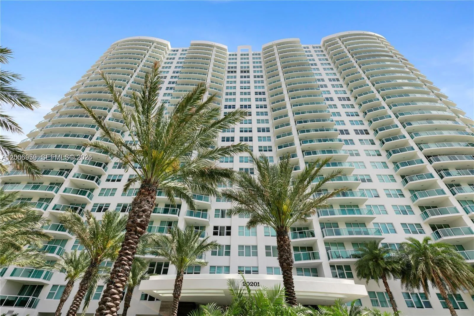 20201 E Country Club Dr # 1006, Aventura, FL 33180 photo 5