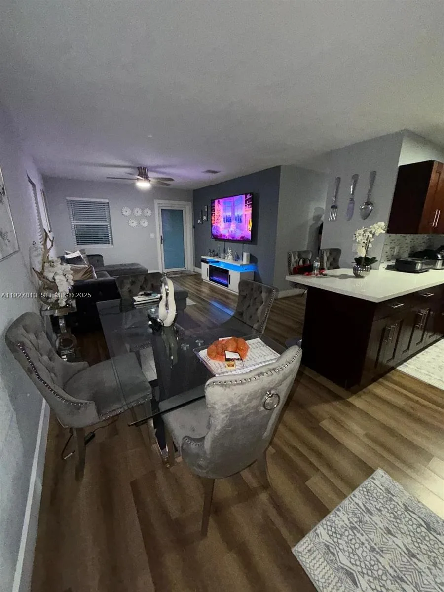 100 NE 171st Ter, Miami, FL 33162 photo 3