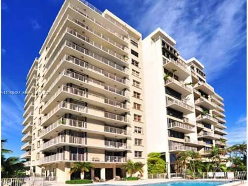 801 N Venetian Dr # 1103, Miami, FL 33139