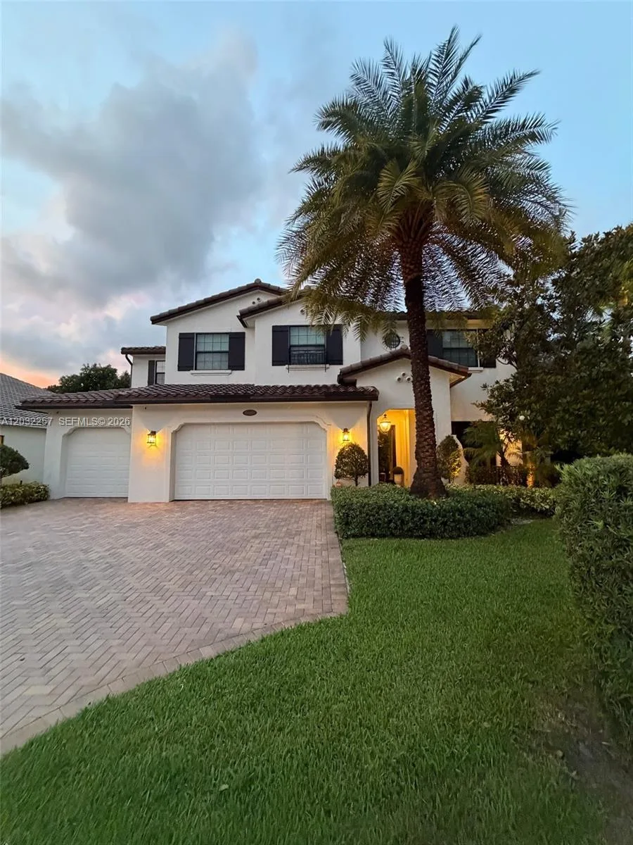 10609 SW 55th St, Cooper City, FL 33328
