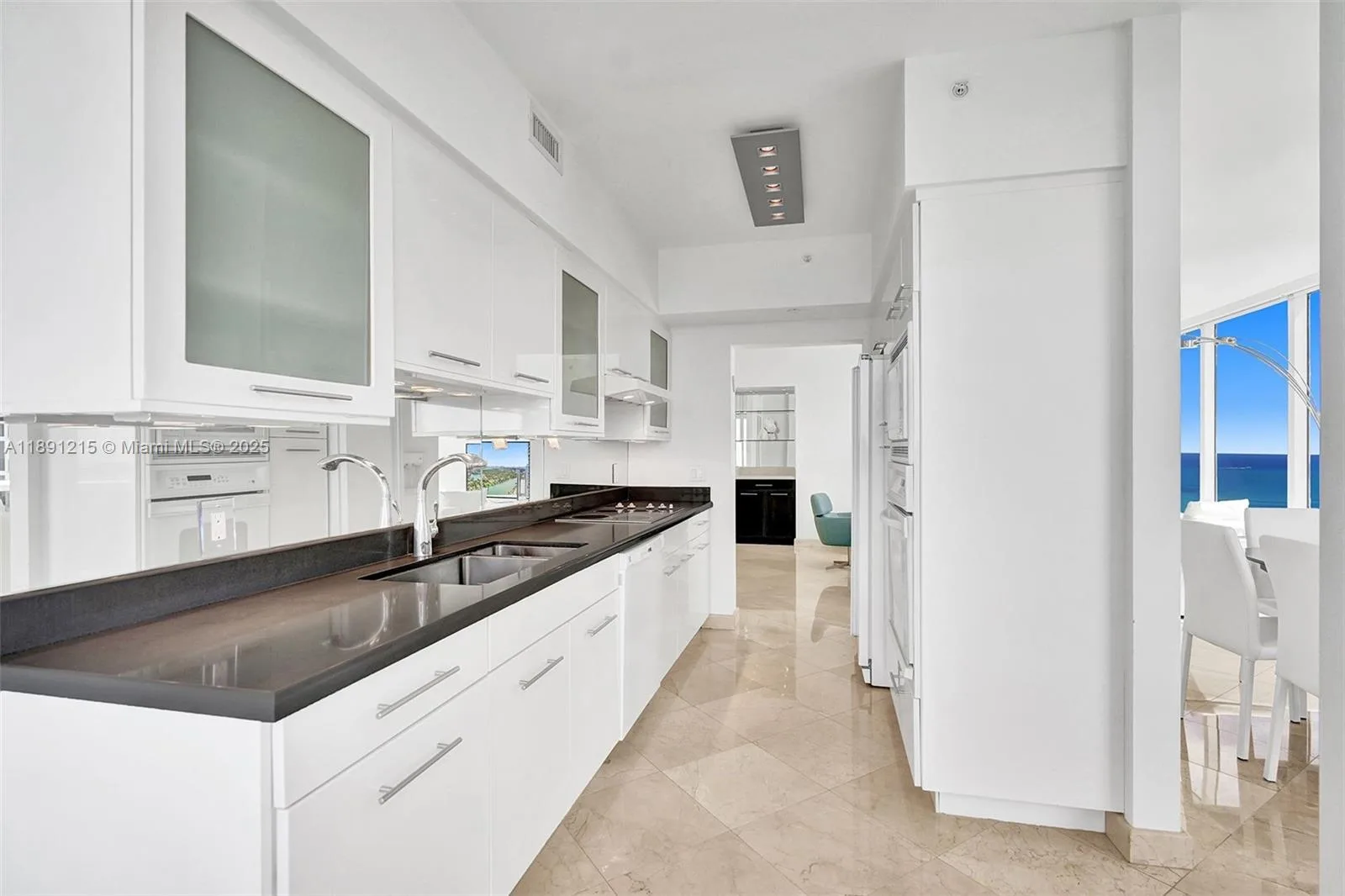 4779 Collins Ave # 3705, Miami Beach, FL 33140 photo 9