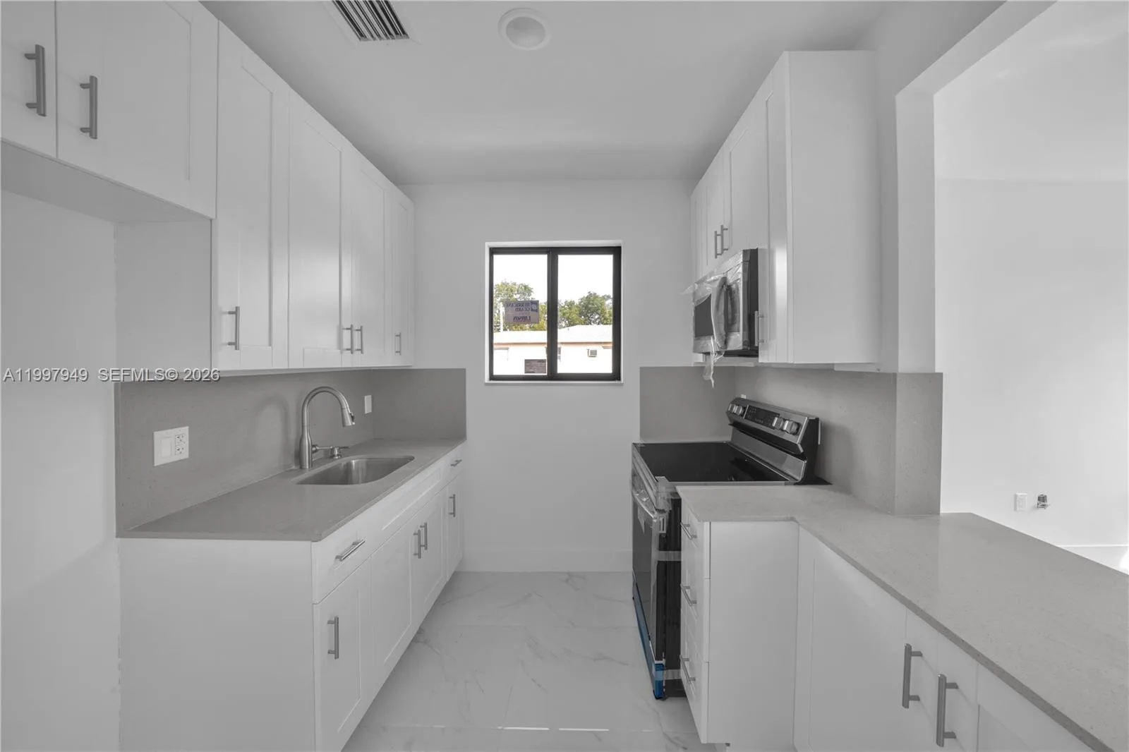 450 Beacom Blvd, Miami, FL 33135 photo 7