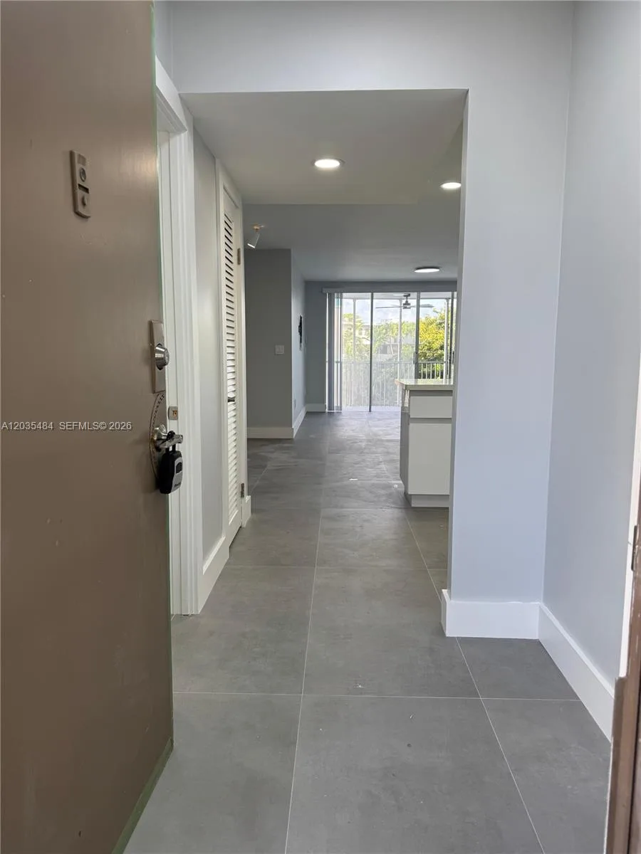 1680 NE 191st St # 310-2, Miami, FL 33179