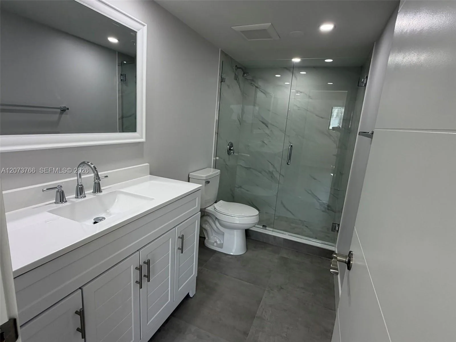 1360 W 41st St # 103, Hialeah, FL 33012 photo 3