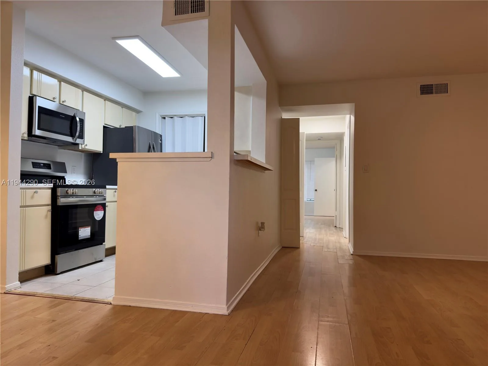 2341 NW 33rd St # 405, Oakland Park, FL 33309 photo 4
