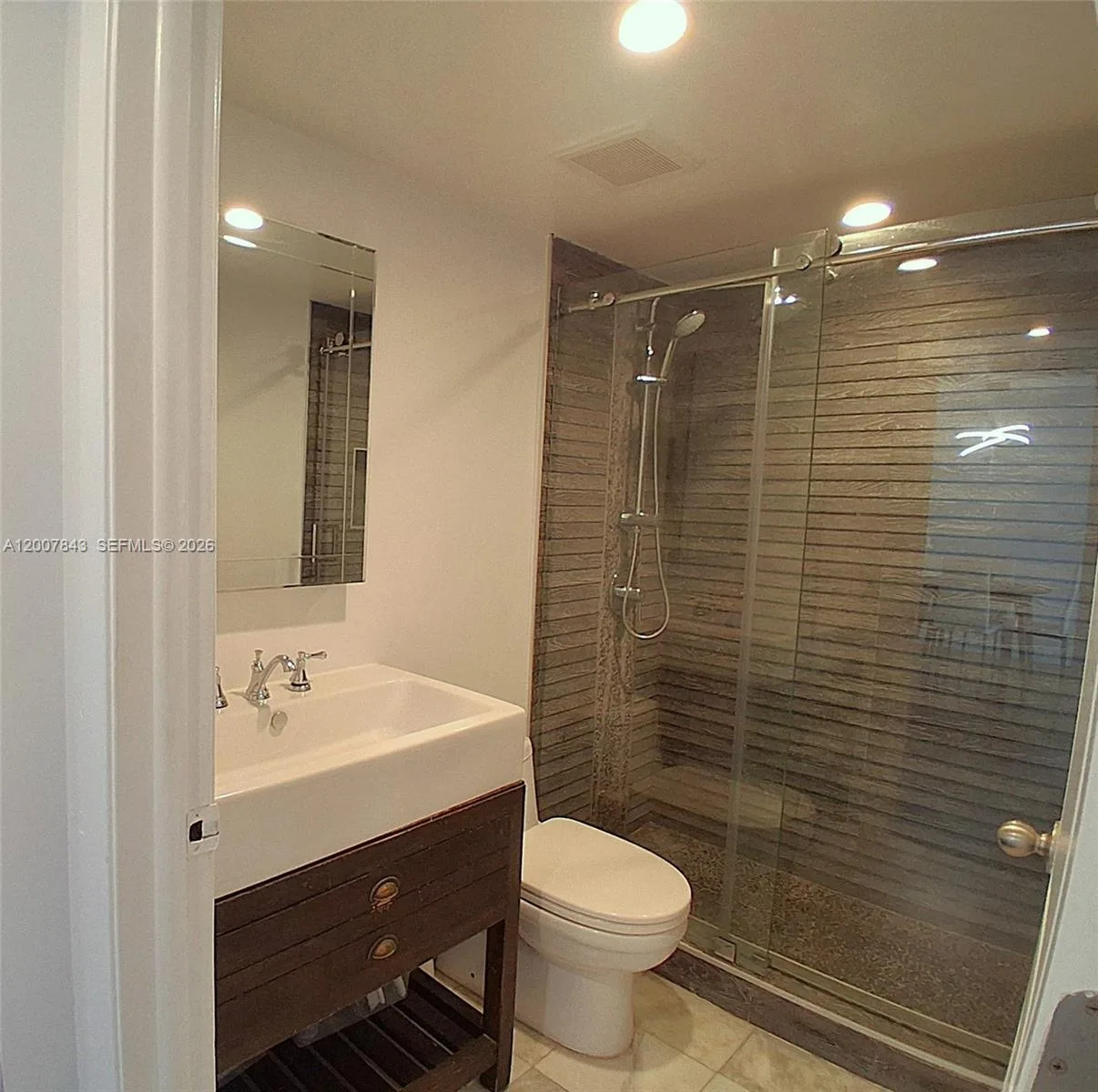 770 Claughton Island Dr # 2011, Miami, FL 33131 photo 4