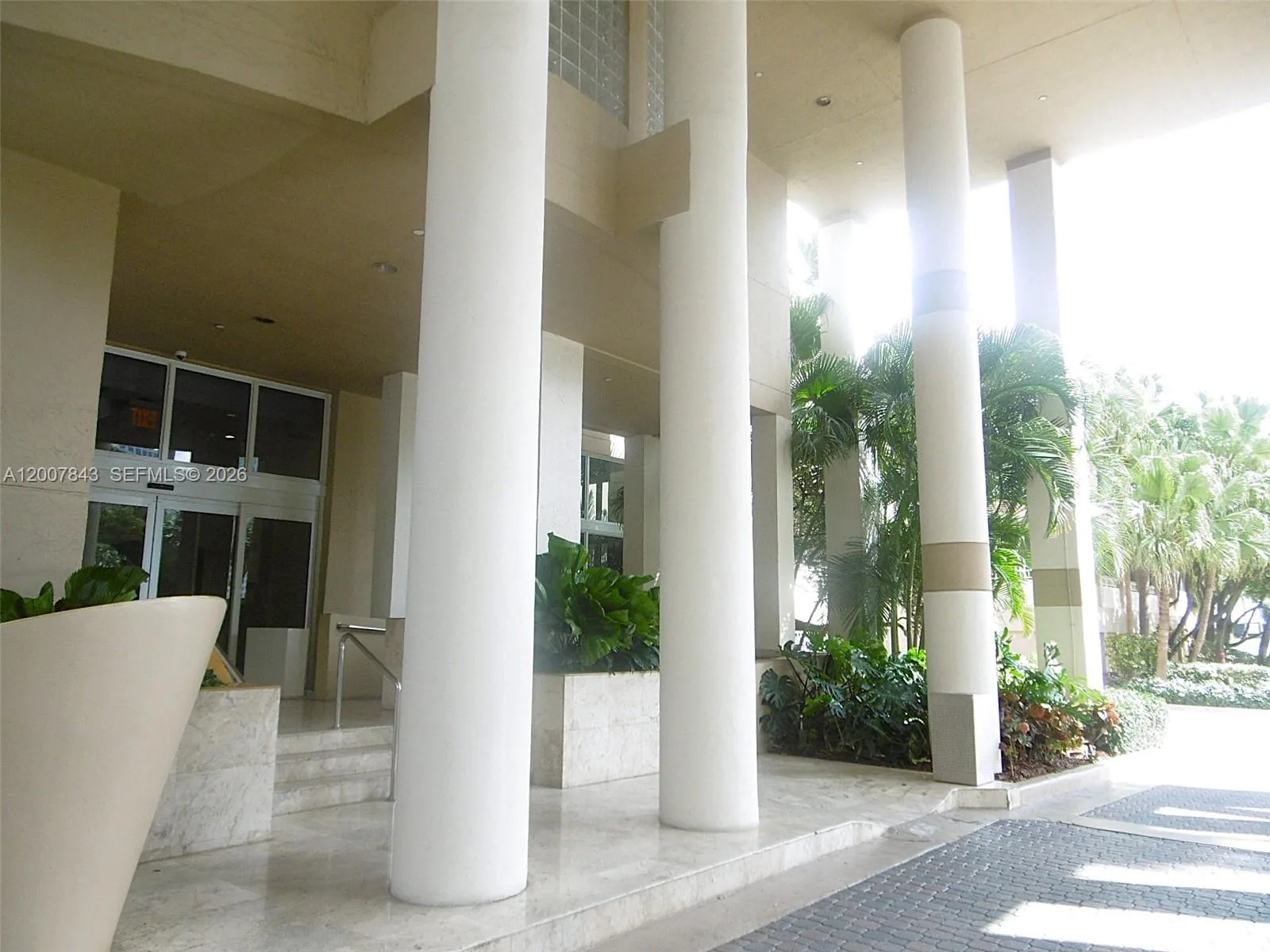 770 Claughton Island Dr # 2011, Miami, FL 33131 photo 9