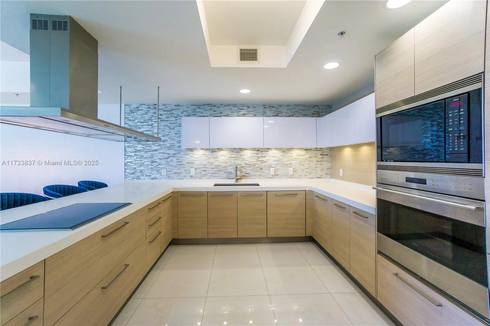 17301 Biscayne Blvd # 207, North Miami Beach, FL 33160 photo 8