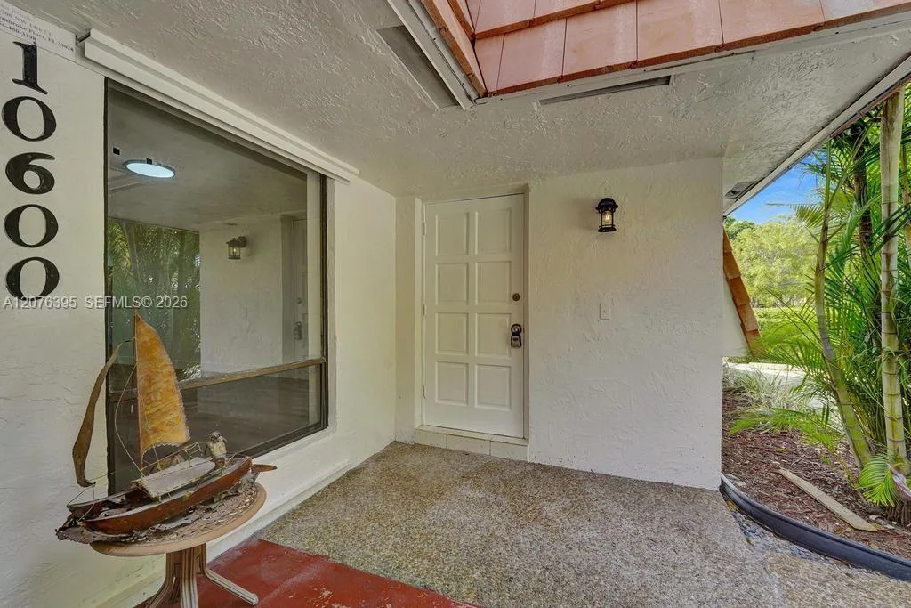 10600 NW 45th St, Coral Springs, FL 33065 photo 4