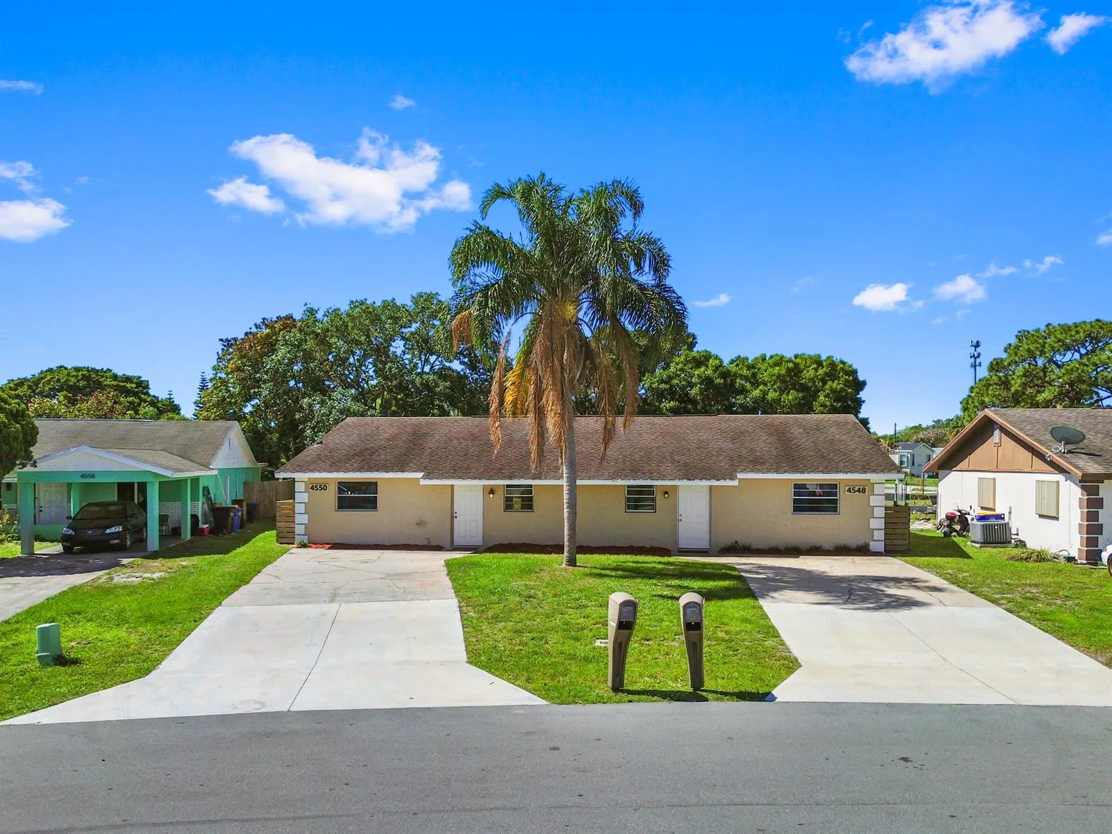 4548- 4550 SE Salvatori Road, Stuart, FL 34997