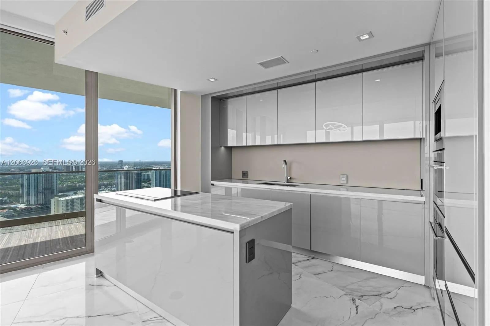 18975 Collins Ave # 3605, Sunny Isles Beach, FL 33160 photo 7