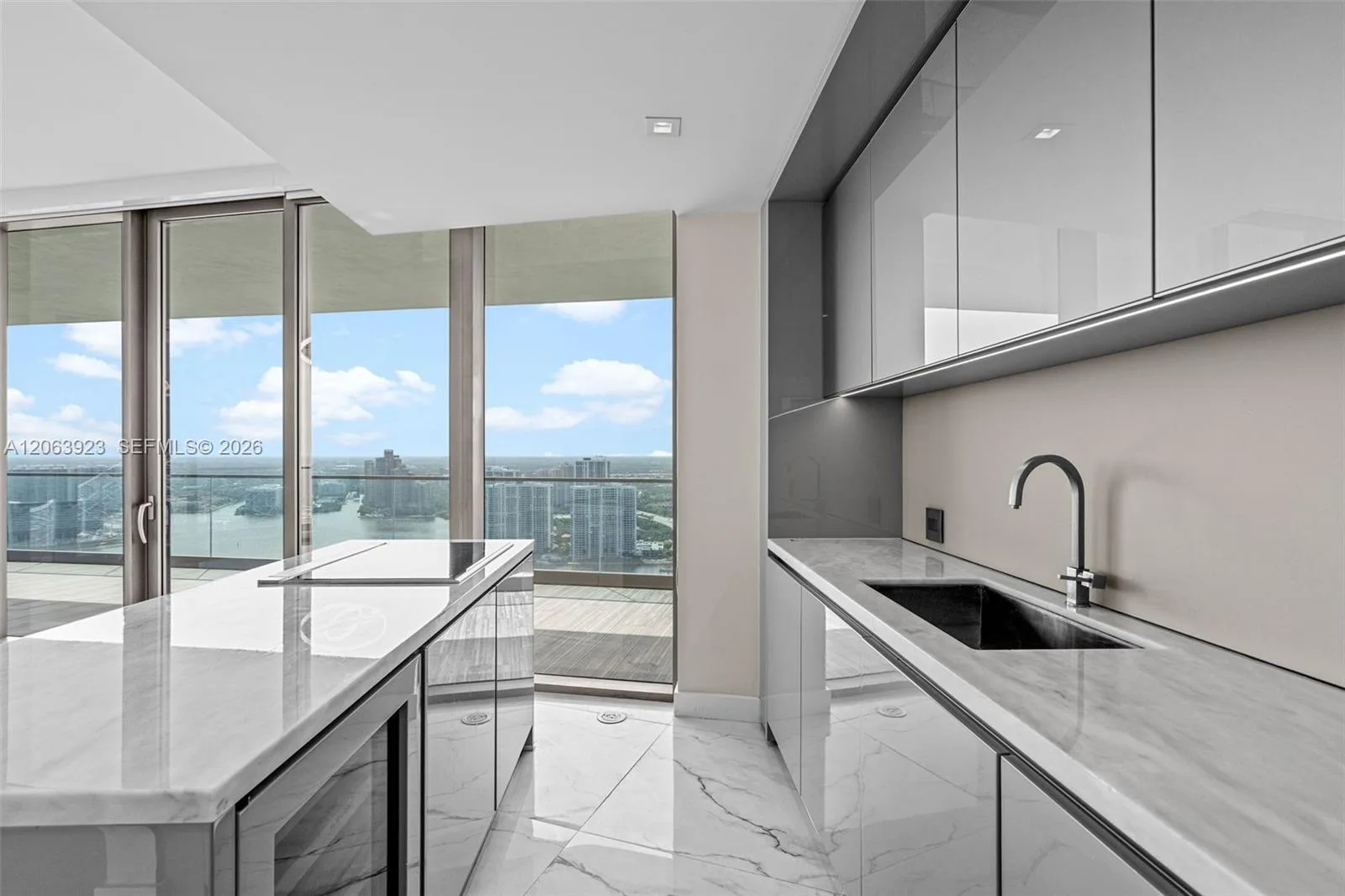 18975 Collins Ave # 3605, Sunny Isles Beach, FL 33160 photo 9