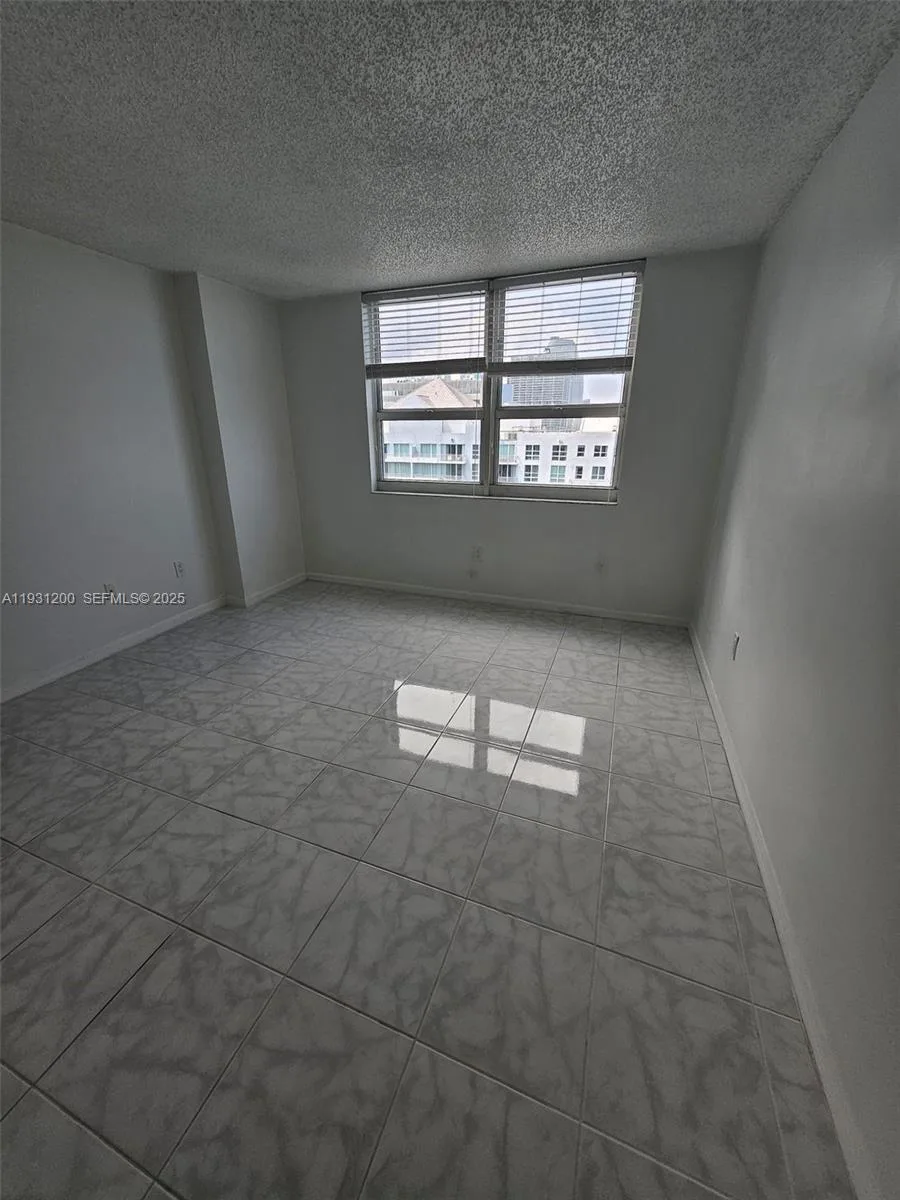 1155 Brickell Bay Dr # 3408, Miami, FL 33131 photo 6