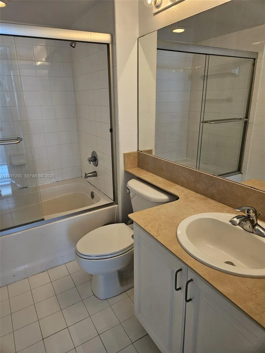 1155 Brickell Bay Dr # 3408, Miami, FL 33131 photo 8
