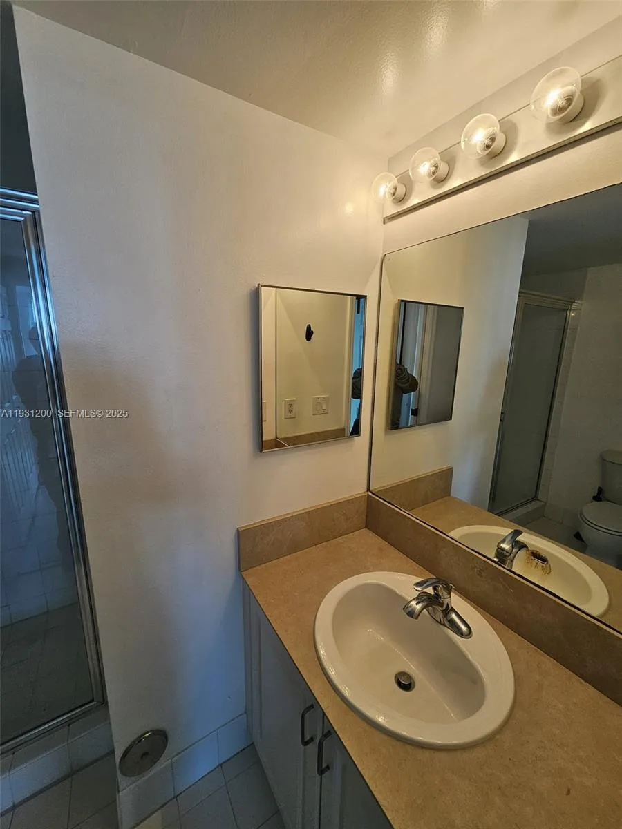 1155 Brickell Bay Dr # 3408, Miami, FL 33131 photo 9